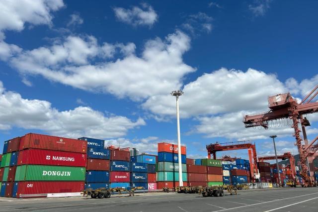 SCFI 해운운임지수 한 달 만에 1400선 회복…북미 노선이 주도