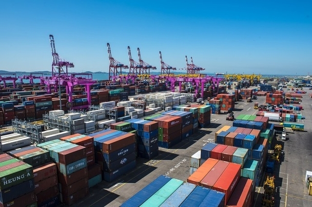 美 관세 불확실성에 아시아 물동량 감소…국내도 영향